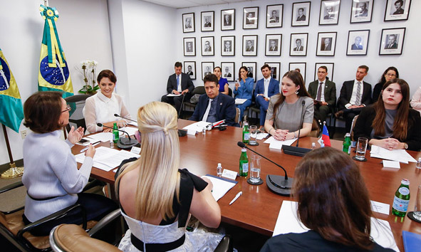 Michelle Bolsonaro se reúne com primeiras-damas de países da América Latina e Caribe em Nova York
