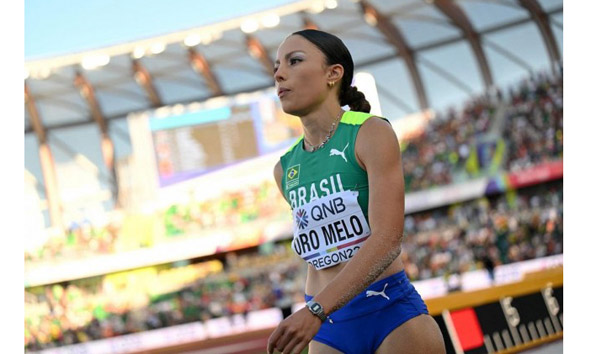 Letícia Oro Melo conquista medalha de ouro no Sul-Americano