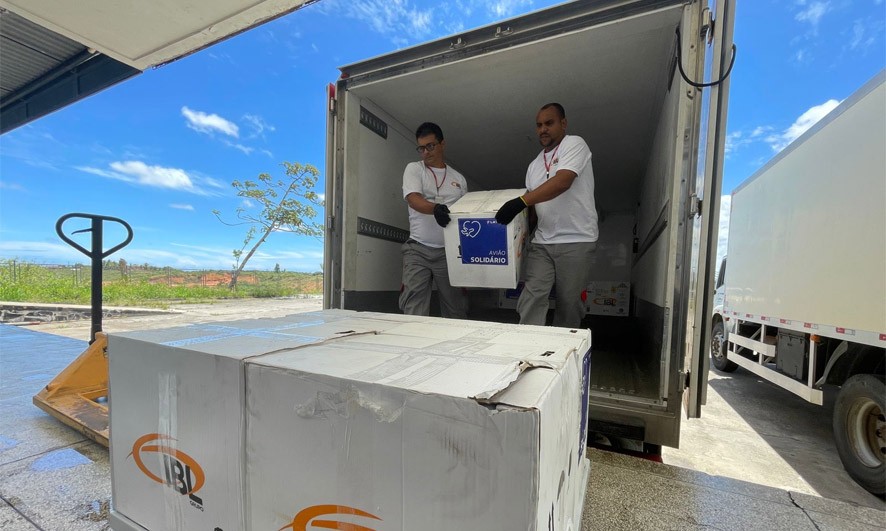 Bahia recebe primeiro lote da Pfizer para crianças a partir de seis meses