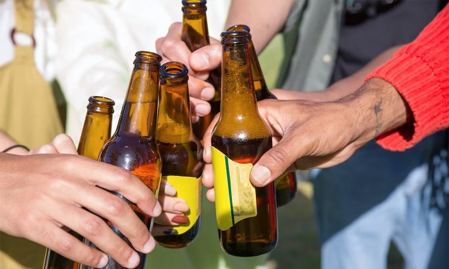 Prefeitura de Baixa Grande publica decreto proibindo comercialização de bebidas em garrafas de vidros em todo evento público