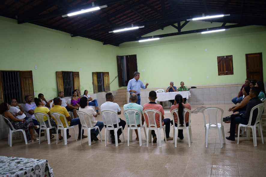 Comerciantes de Baixa Grande participam de palestra sobre eSocial