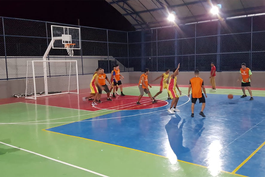 Macajuba e Ruy Barbosa fazem amistoso de basquete para levar visibilidade e apoio ao esporte na cidade