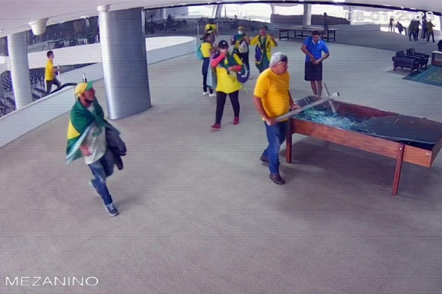 Governo Lula impõe sigilo às imagens de manifestações no Planalto