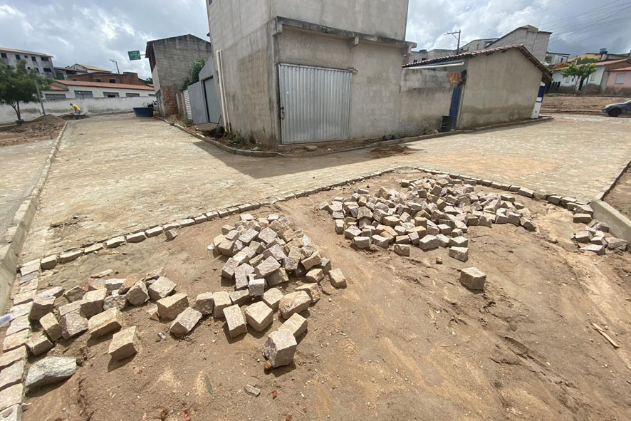 Evolução de Obra em Capela do Alto Alegre: Pavimentação – Rua Moura Costa