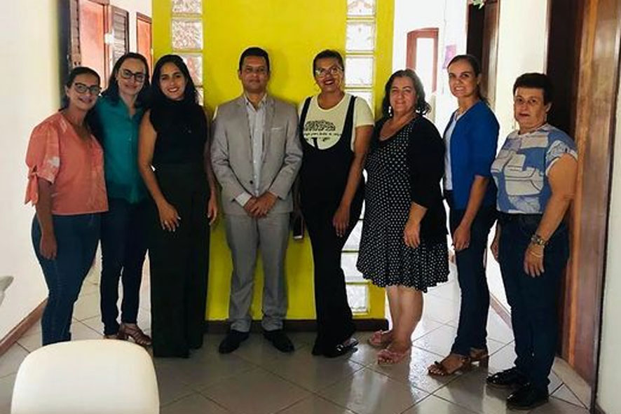 Promotor de Justiça da Comarca de Ipirá visita CREAS de Baixa Grande