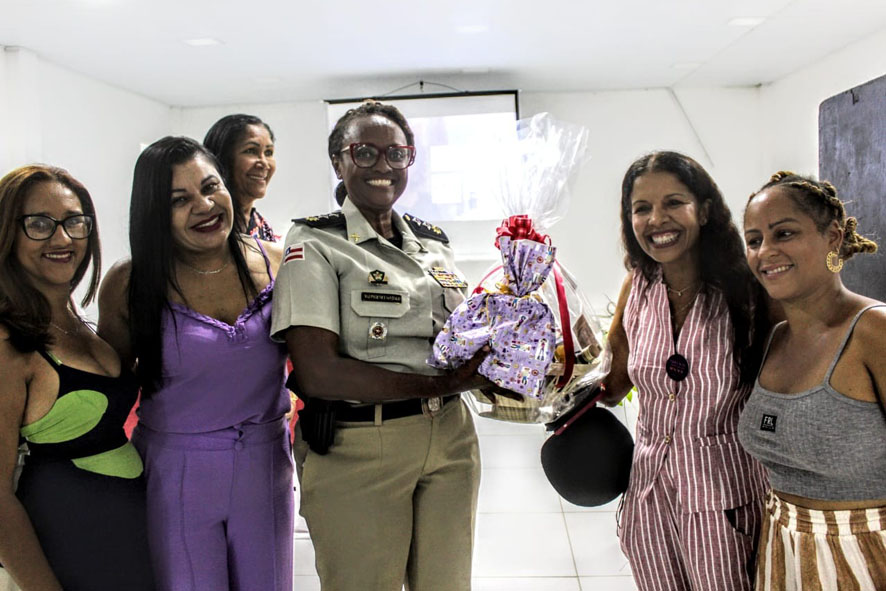 Major PM Denice Santiago criadora da Ronda Maria da palestra de combate a violência contra a mulher em Capim Grosso