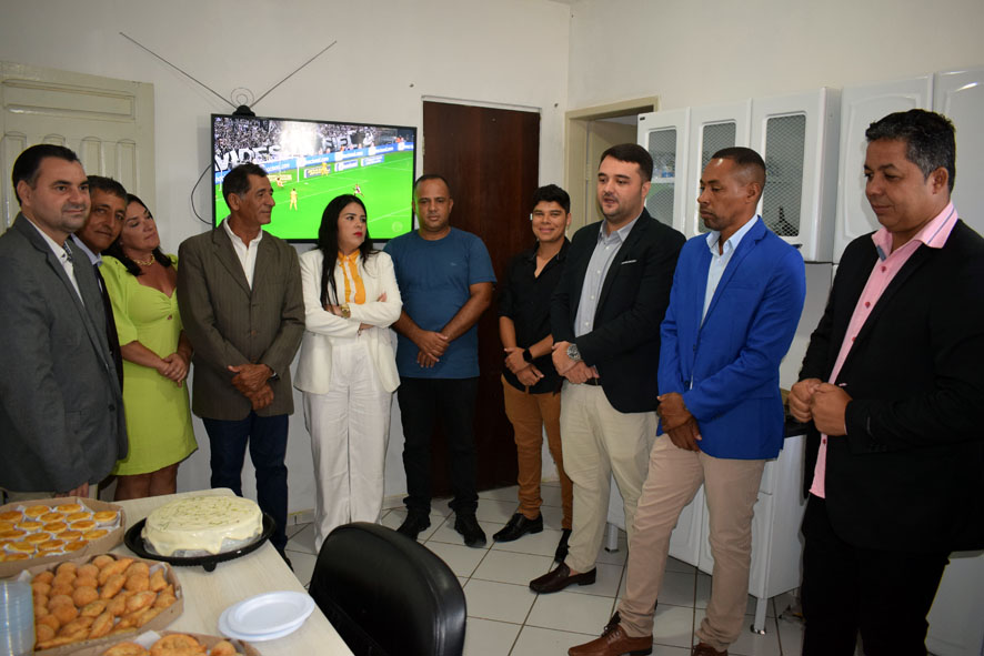 Vereadores de Baixa Grande comemoram aniversário do vereador Léo do Mandacaru
