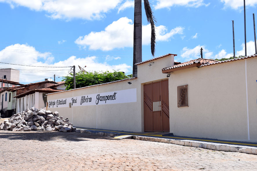 MPT tem que visitar Colégio Estadual em Baixa Grande, professores em ‘situação análoga’ e estudantes maltratados