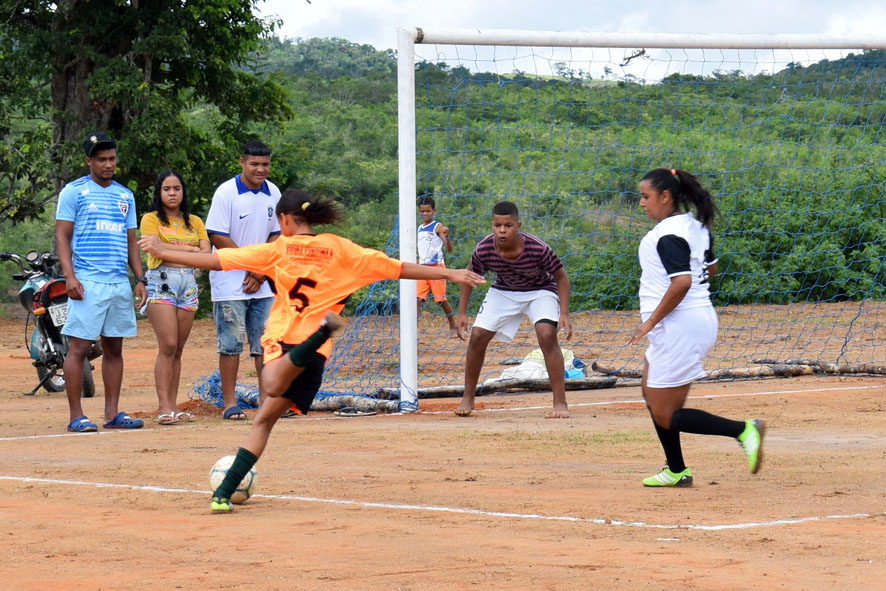 Baixa Grande | Em dia Mundial do Cuscuz, Viração vence Mandacaru em amistoso de futebol feminino