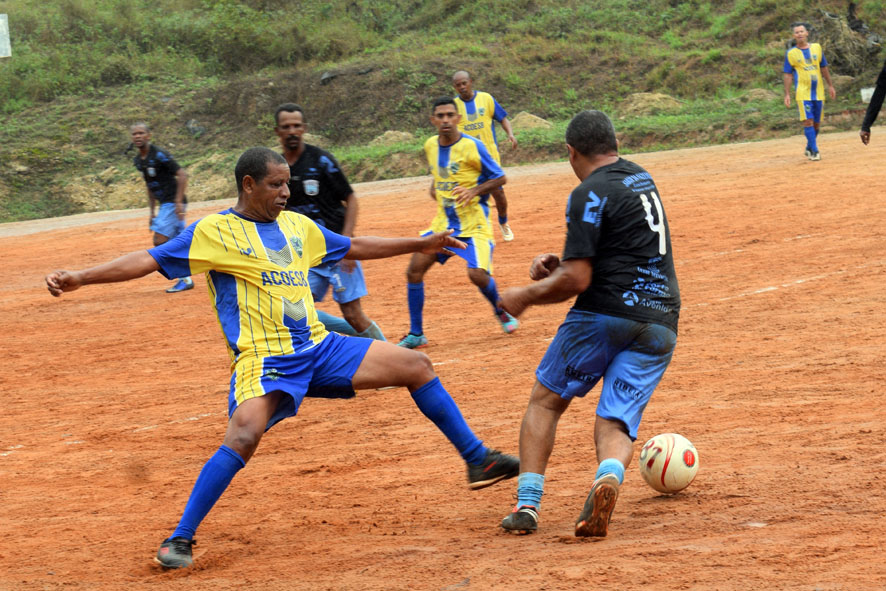 Jogando em casa, seleção de Baixa Grande perde nos pênaltis para Serra Preta e se despede da Copa Jacuípe Master Society