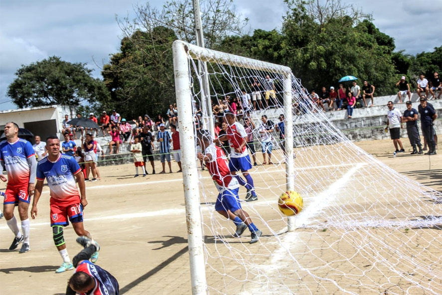Capim Grosso empata com Várzea da Roça pela Copa Jacuípe de Futebol Master e fica com o vice-campeonato