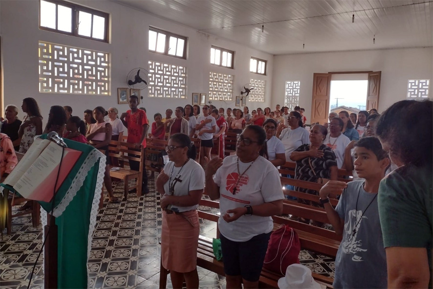 Missão Paroquial encerrou com missa domingo (23) no Distrito de Nova Cruz; Macajuba