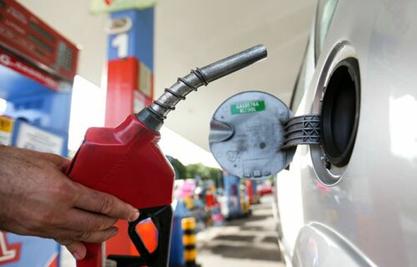 Em março, Gasolina aumenta R$ 0,10 e o diesel barateia R$ 0,10 nos postos de Baixa Grande