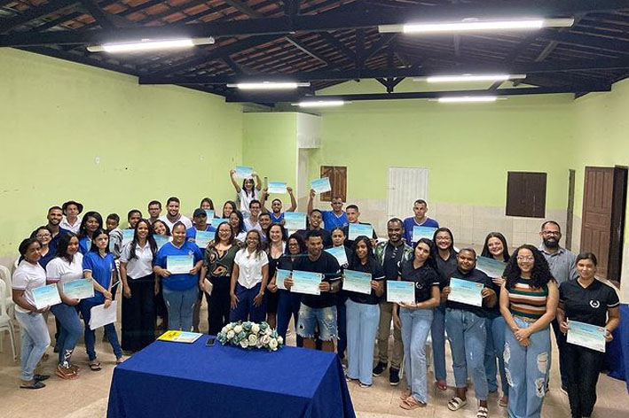 Instituto Agrovida se reúnem com estudantes e professoras do Curso Técnico em Administração do Colégio José Ribeiro Pamponet em Baixa Grande