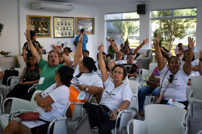 Com participação em massa de professores, é concluída a Conferência Municipal de Educação em Baixa Grande