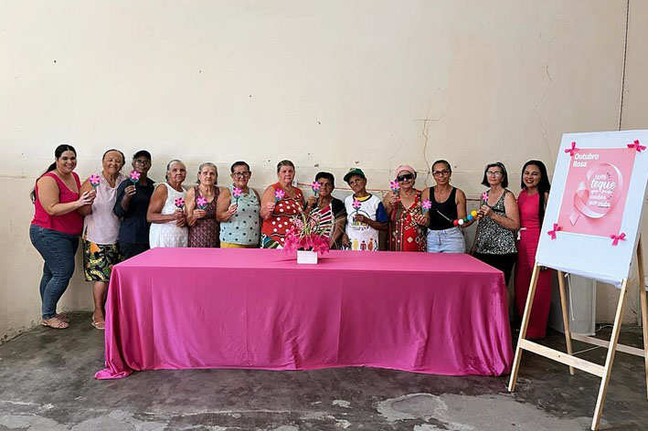 SCFV de Capela do Alto Alegre realiza atividade em alusão ao Outubro Rosa