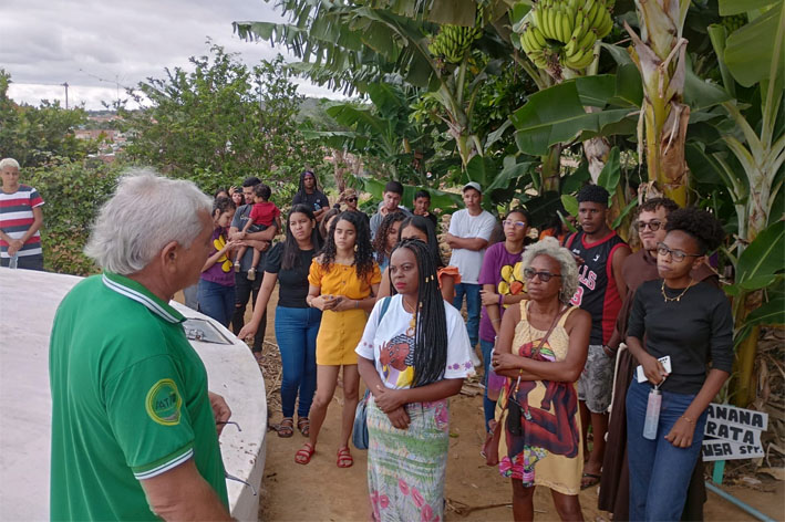 Projeto leva grupo de adolescentes e jovens a intercâmbio em escola agrícola de Ruy Barbosa