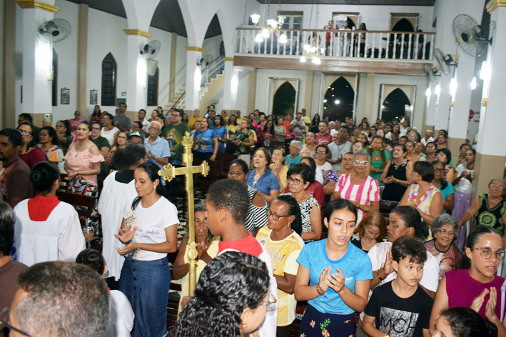 Comunicação e Policiais são homenageados em missa da Festa da Padroeira em Baixa Grande