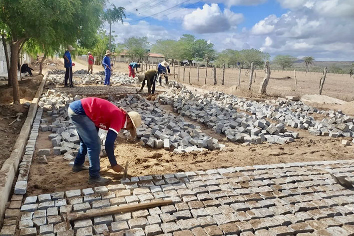 Projeto Pavimentação Continuada em Capela do Alto Alegre – Campo Alegre