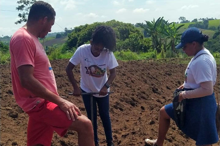 Técnico do Instituto Agrovida realiza visita técnica na comunidade Corta Jaca, município de Cruz das Almas