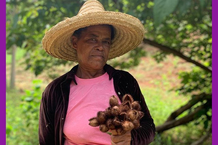 Da Comunidade Pau Darco, município de Mairi, Dona Amália é destaque em publicação do Instituto Agrovida