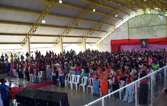 Festa da Divina Misericórdia em Baixa Grande reúnem católicos das Paróquias da Diocese de Ruy Barbosa