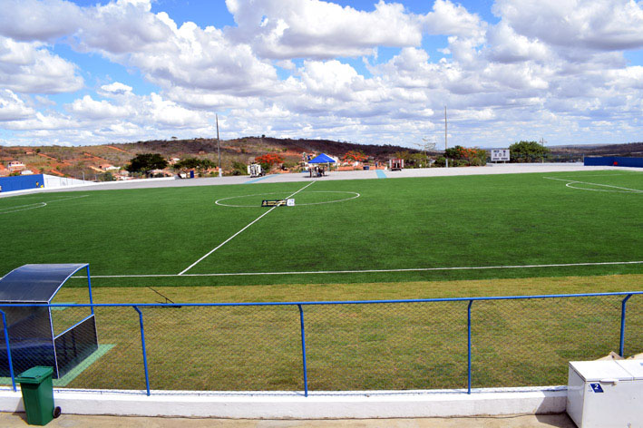 Mesmo após Inaugurado, Estádio Municipal de Baixa Grande já teve dois aditivos ampliando o prazo de conclusão