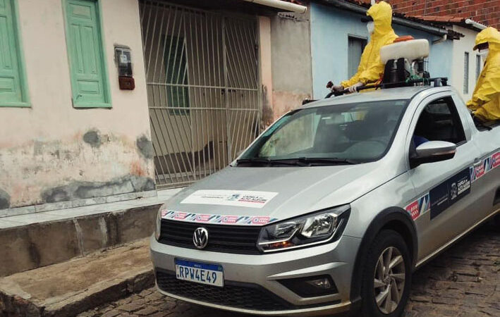 A Secretaria de Saúde realizou hoje borrifação contra a Dengue em Capela do Alto Alegre