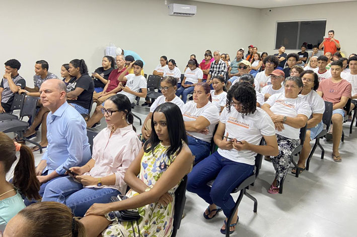 100 novos profissionais são formados no município de Capela do Alto Alegre