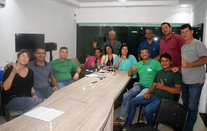 Canário e Adnaldo se reúnem com os pré-candidatos a vereadores pelo PL em Baixa Grande