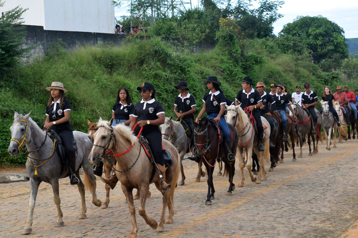 Final de semana com Futebol e Cavalgada em Baixa Grande, um excelente cenário para os pré-candidatos
