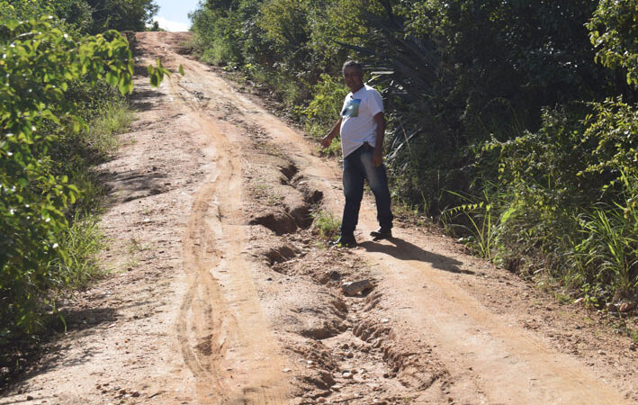 Vereador Aloisio mostra descaso da prefeitura de Baixa Grande na manutenção das estrada do Zumbir e Lajedo Grande, região de Italegre