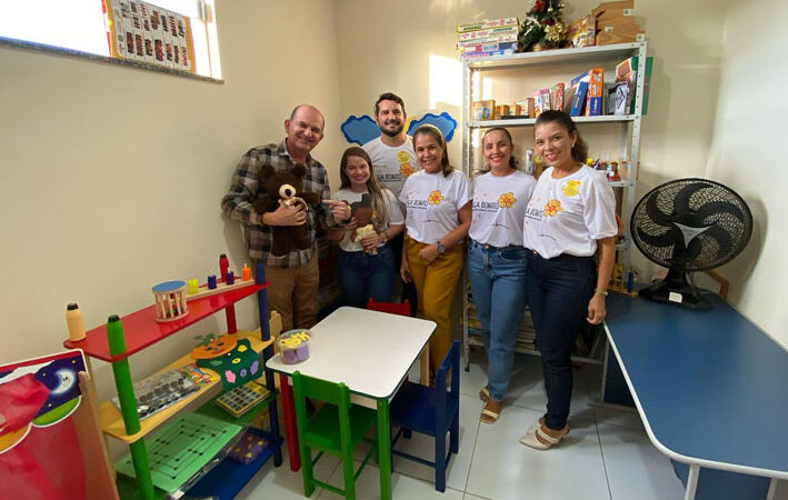 Município de Capela do Alto Alegre recebe materiais de apoio para Crianças e Adolescentes