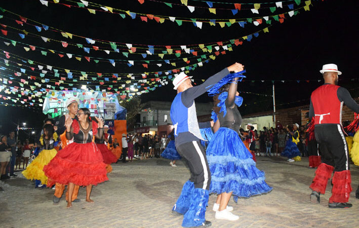 Dia 25 de junho foi a vez da Lagoa do Mamão sediar o “Arraiá da Capital do Mundo” festa juninas em Baixa Grande