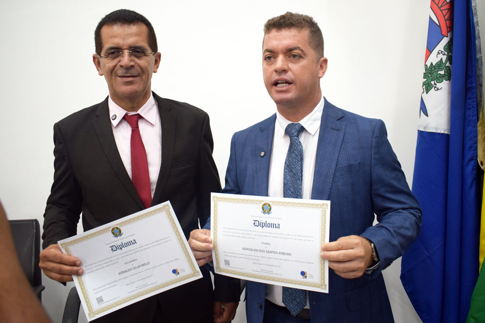 Justiça Eleitoral diploma Prefeito, Vice-prefeito e Vereadores eleitos em Baixa Grande