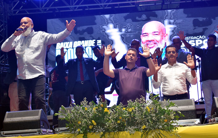 Canário inicia mandato promovendo “Baixa Grande em Adoração”