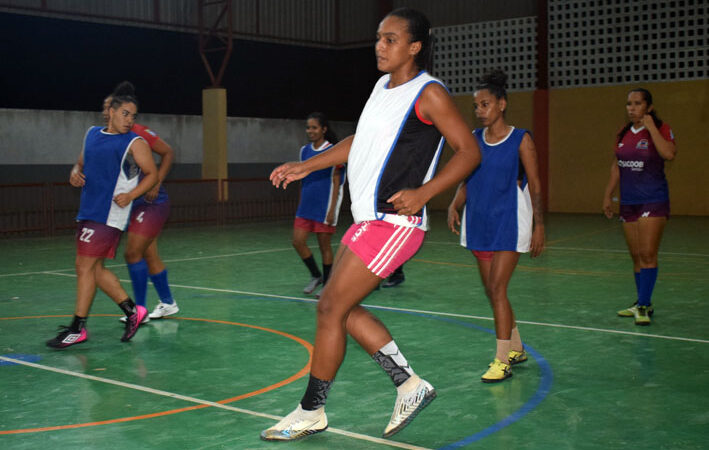 A Seleção Feminina de Baixa Grande intensifica nos treinos para o jogo de domingo