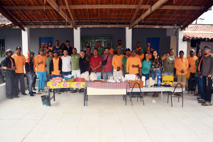 Secretaria de Obras realiza café da manhã especial para os funcionários em Baixa Grande