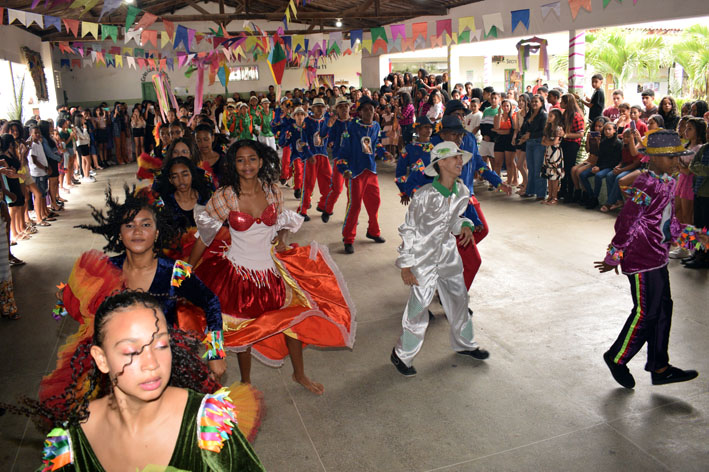 Com cheiro, sabor e cultura junina, escolas públicas de Baixa Grande encerram o primeiro semestre escolar