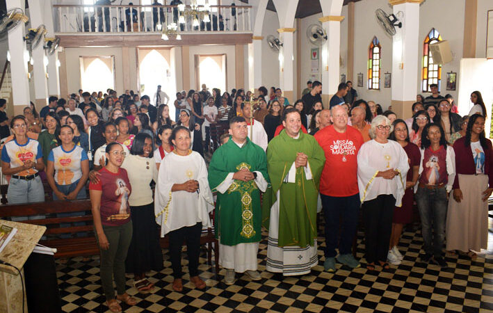 Paróquia de Baixa Grande realiza missa de envio Missões Solidária Marista
