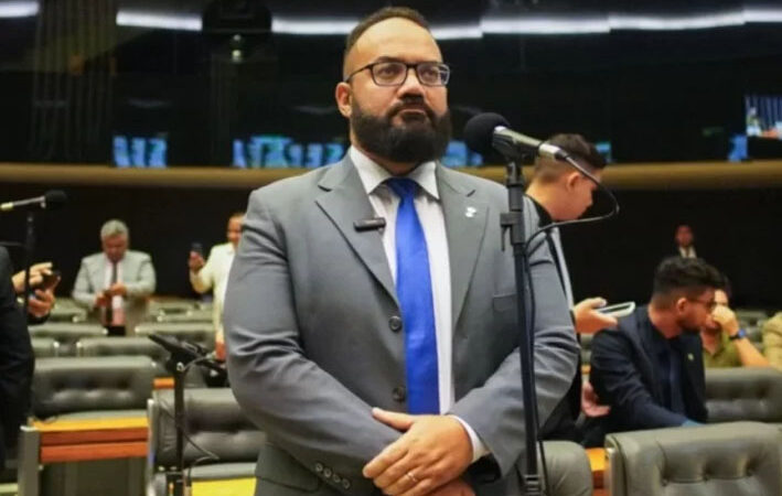 Após ação de Leandro de Jesus, Justiça dá prazo para Jerônimo Rodrigues se manifestar sobre empréstimos pedidos à Assembleia