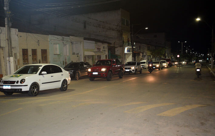 Ao som do Hino Nacional, foi promovida carreata pró-Bolsonaro em Baixa Grande