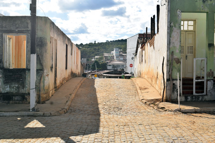 Prefeitura de Baixa Grande libera rua que estava interditada há mais de um mês