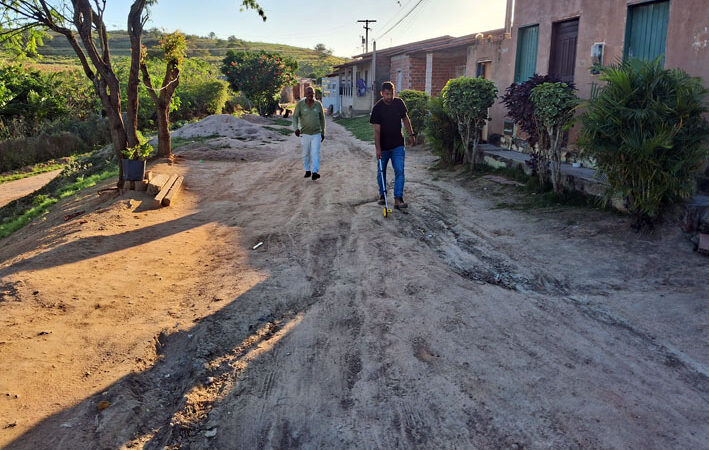 Rua da Viração é medida, e Prefeitura de Baixa Grande deve iniciar calçamento nas próximas semanas