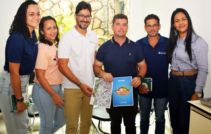 Prefeito e Secretária de Educação de Baixa Grande Participam de Reunião sobre a Feira Agroecológica e de Cultura Popular