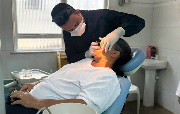 Prefeitura de Baixa Grande realiza entrega da 1ª remessa de próteses dentárias através do Programa Brasil Sorridente