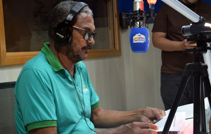 Secretário de Obras de Baixa Grande participa do programa Panorama Regional na Serra Dourada FM