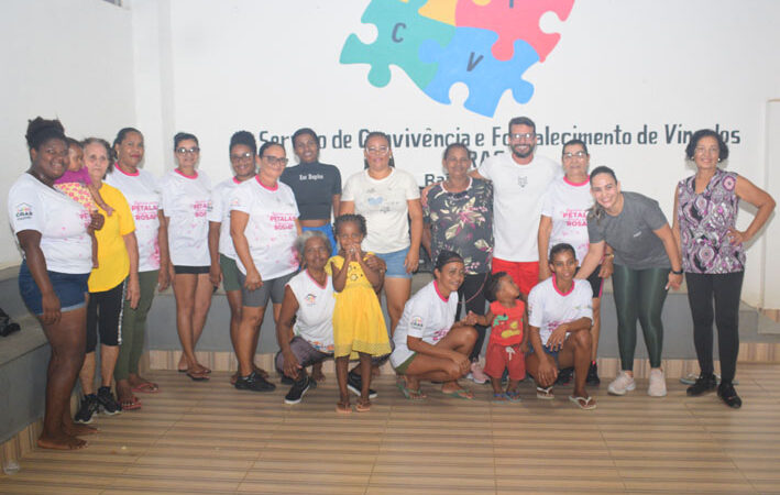 Grupo Florescer do CRAS Baixa Grande participa de atividade física com dança