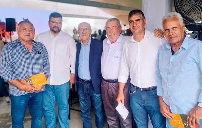 Baixa Grande presente na inauguração do Centro de Excelência em Zootecnia em Feira de Santana
