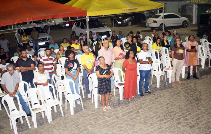 Louvores, Testemunhos e Pregação marcam o encerramento do segundo dia da Carreta Missionária em Baixa Grande